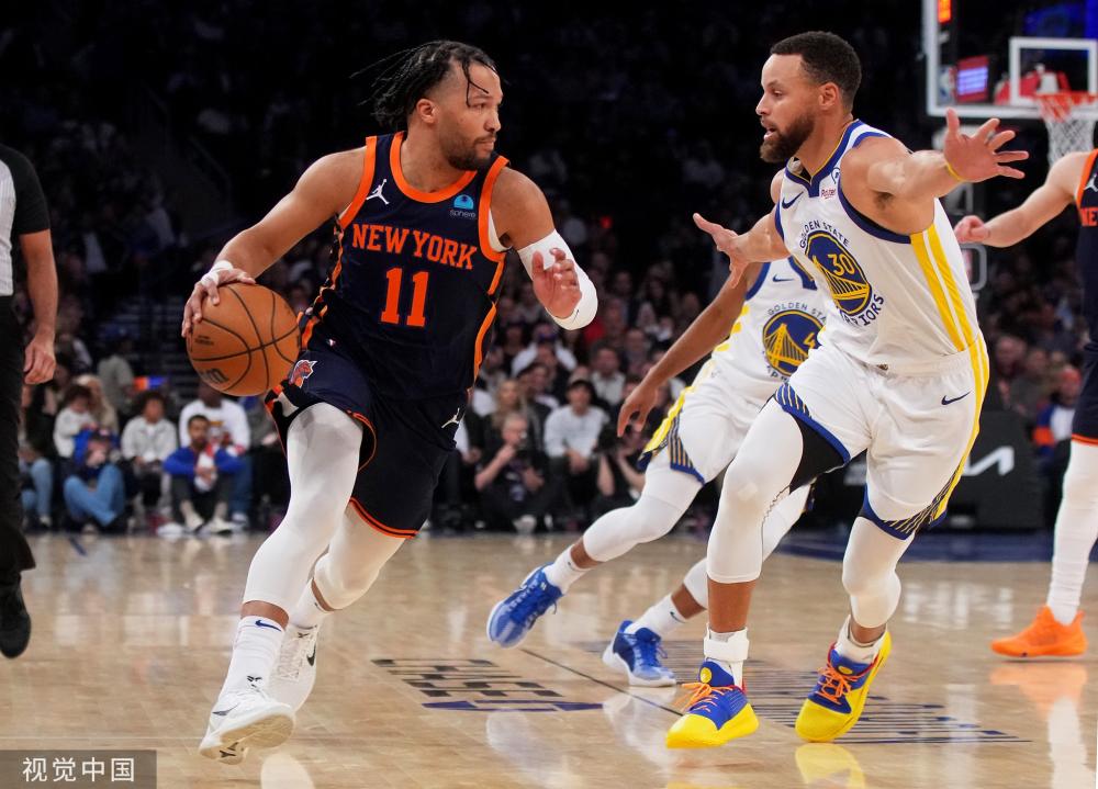 篮球场上的 篮球场上的