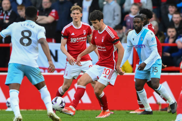 以負擔的巨 以負擔的巨